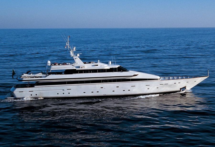 motor yacht costa magna