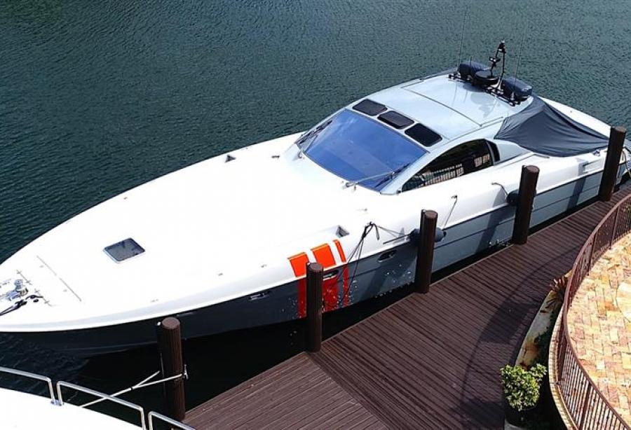 carbon 54 yacht