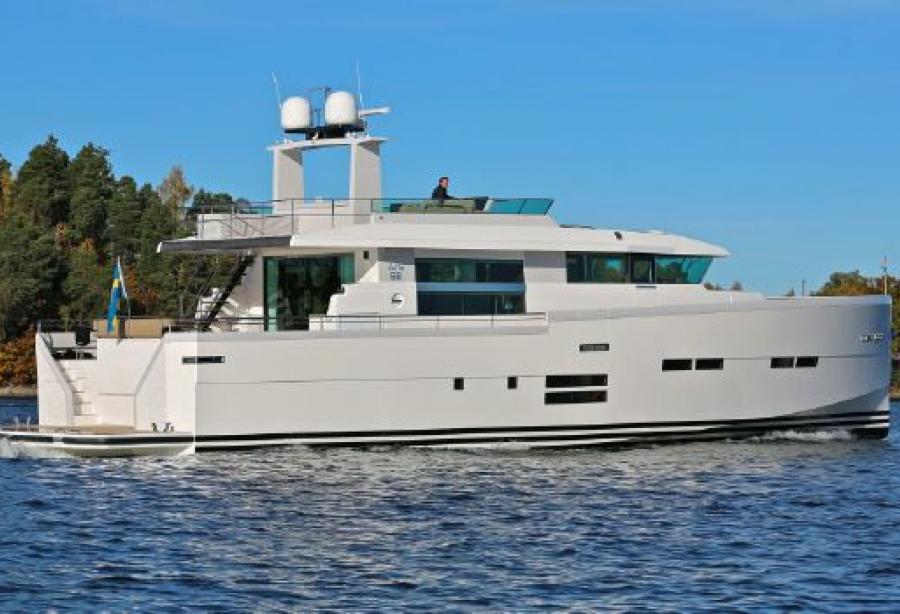 golden knot yacht