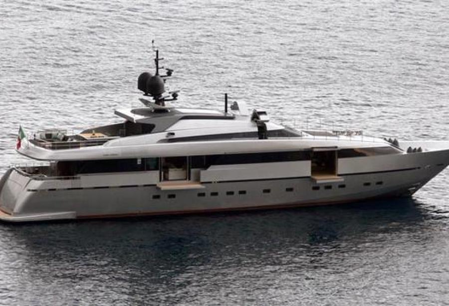 alloya 40 yacht owner