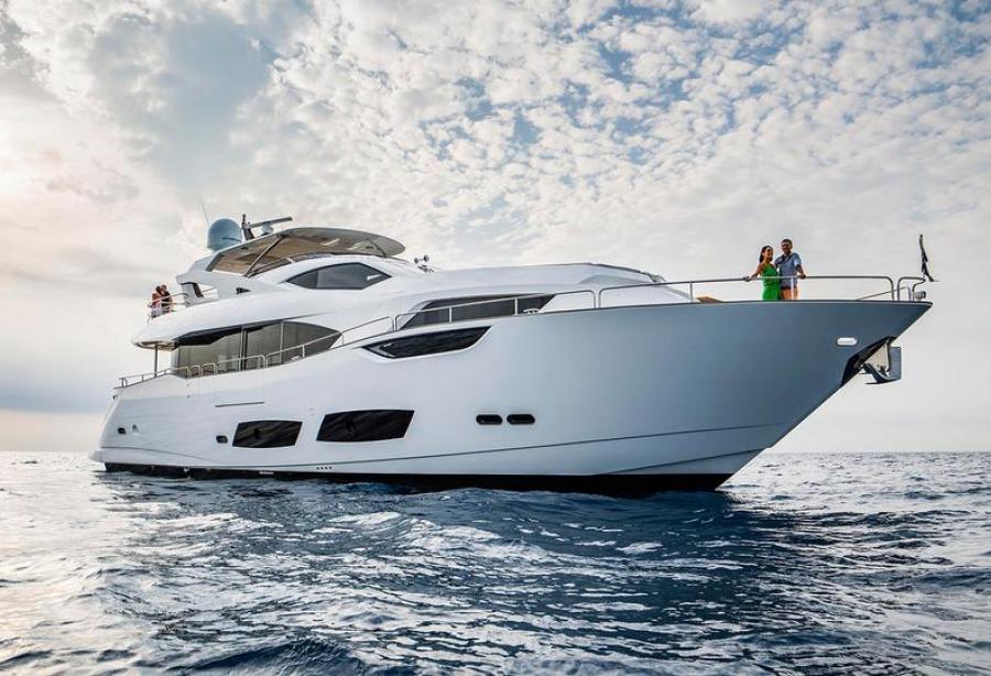 sunseeker 98 yacht