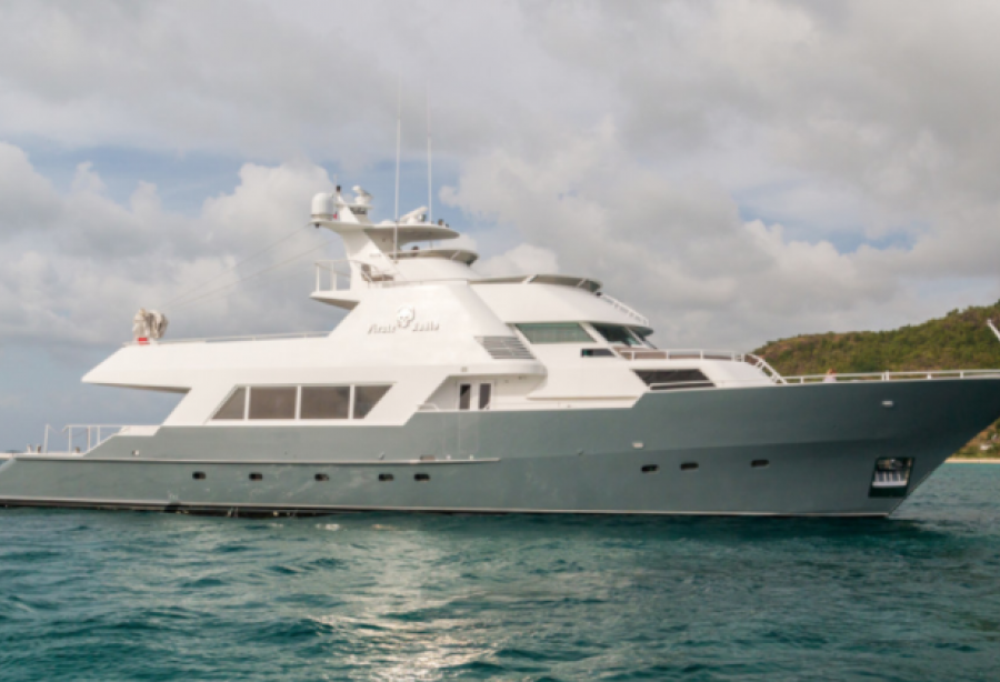 ROGUE Yacht Charter Price - Poole Boat Co. Luxury Yacht Charter