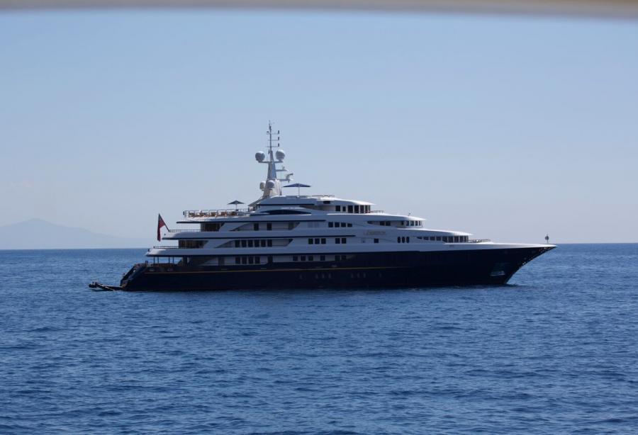 freedom benetti yacht owner