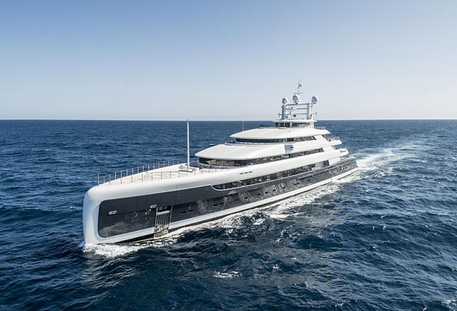 illusion plus yacht for sale