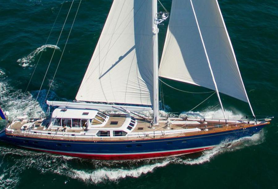 dance smartly yacht