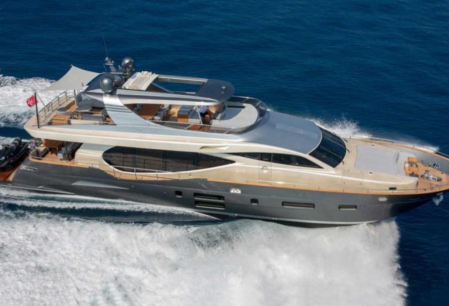 canados 86 yacht for sale