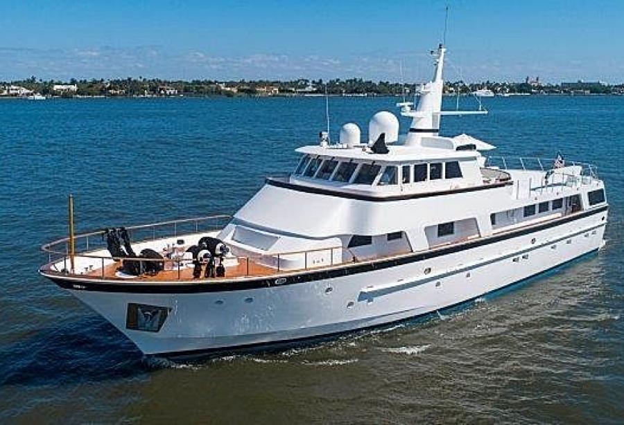 cheoy lee yachts photos