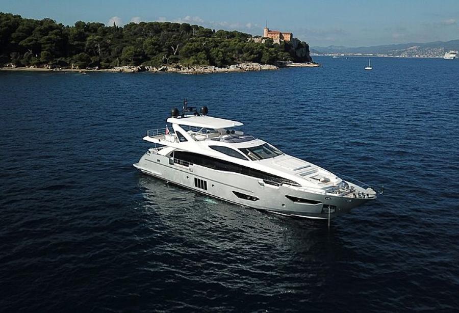 Motor yacht Anastasia - Azimut - Yacht Harbour