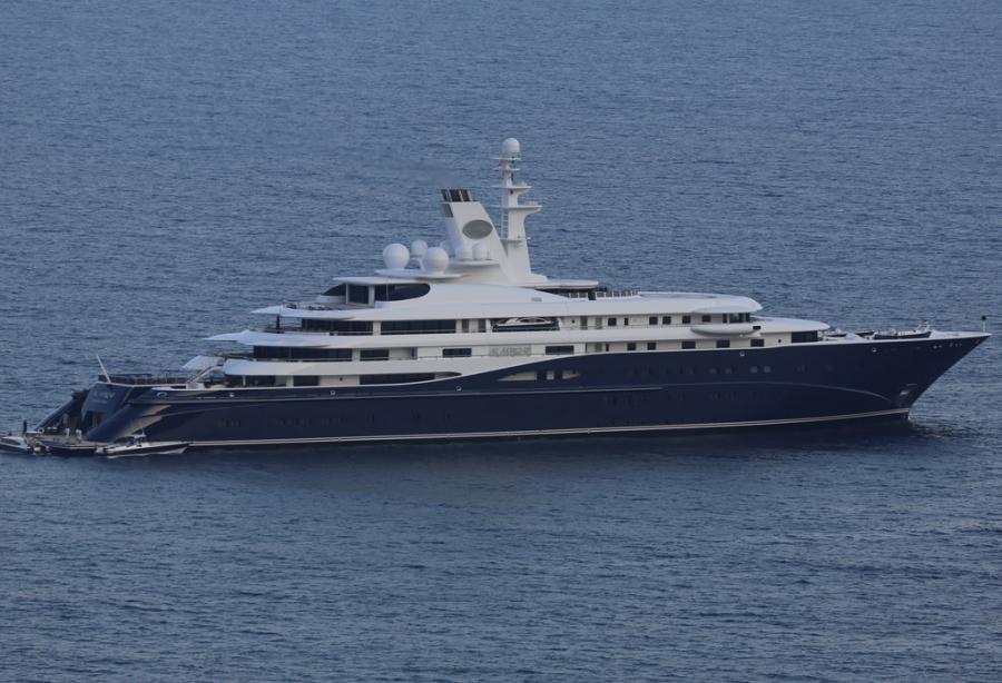 prime minister of qatar yacht