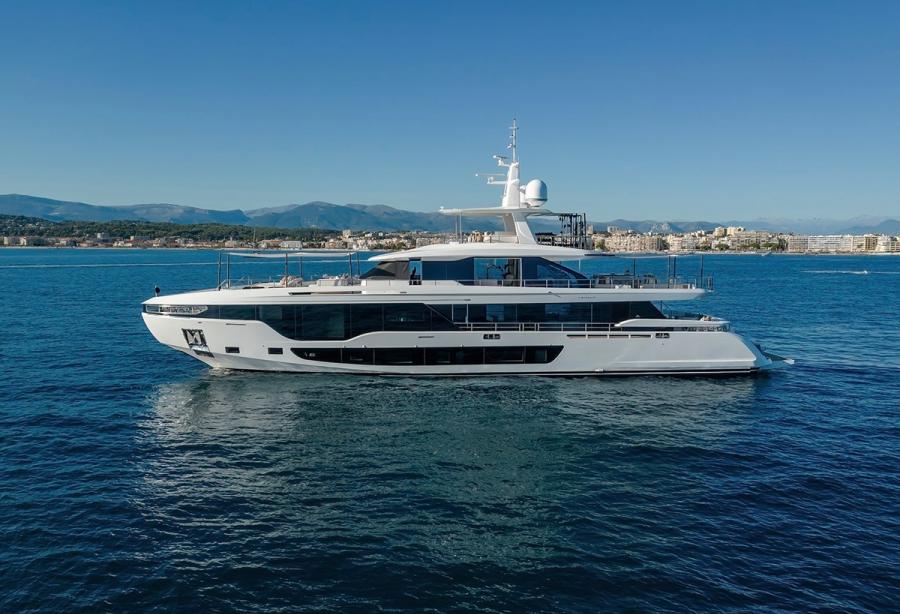 Motor yacht H - Azimut - Yacht Harbour