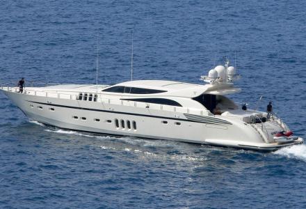 yacht Leopard