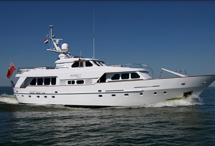yacht Pradera Blue