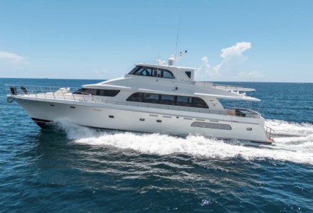 yacht E