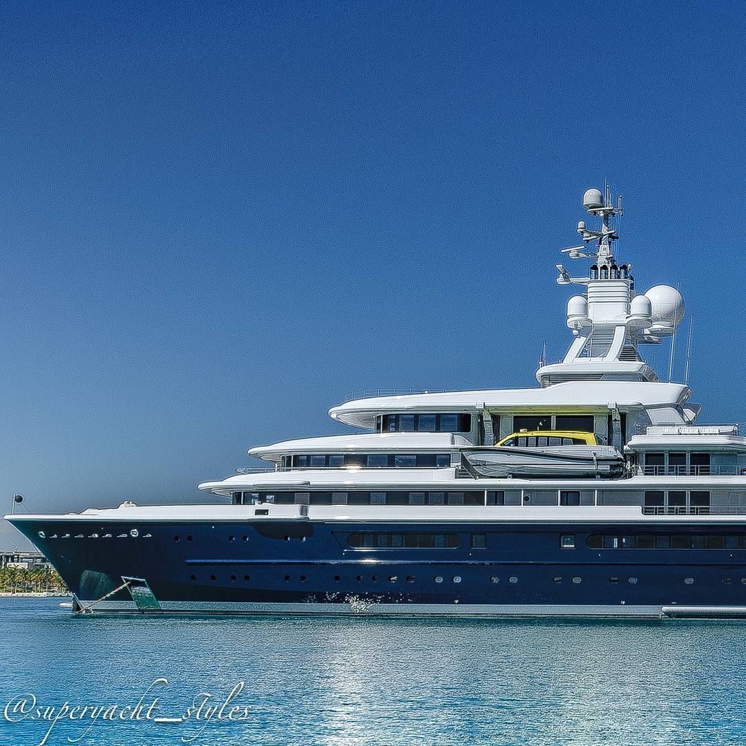 luna super yacht