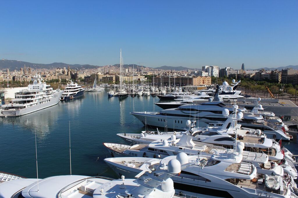 160m berth sold in Barcelona - Yacht Harbour