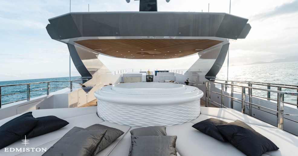 Motor yacht Zig Zag Ocean Admiral Yacht Harbour