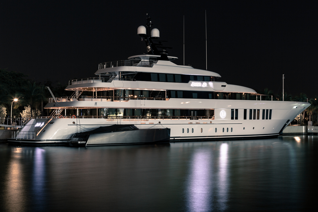 yacht la j