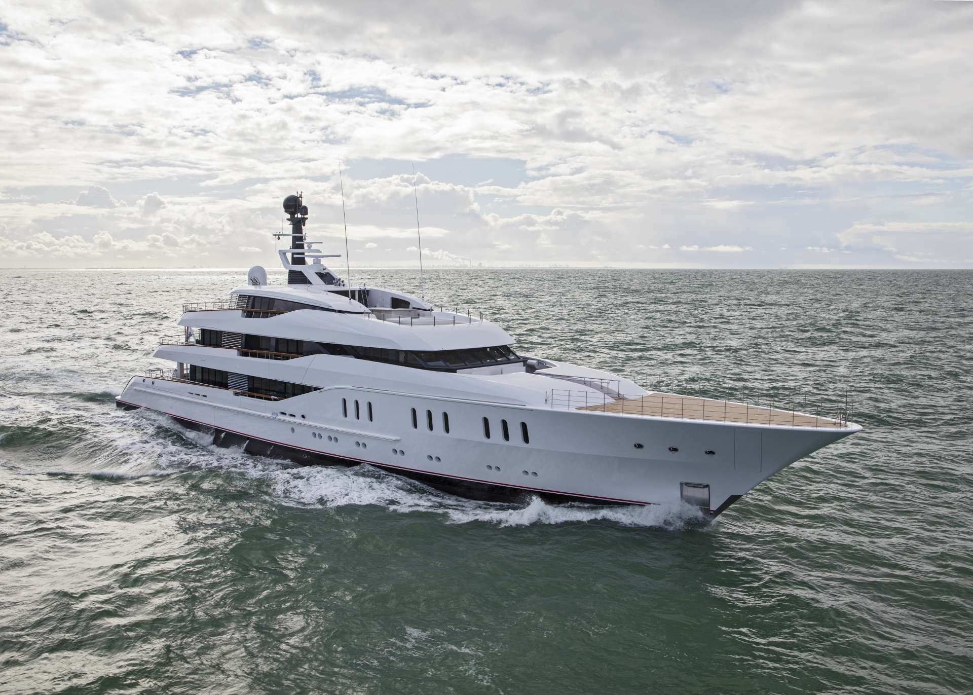 yacht broker hampshire