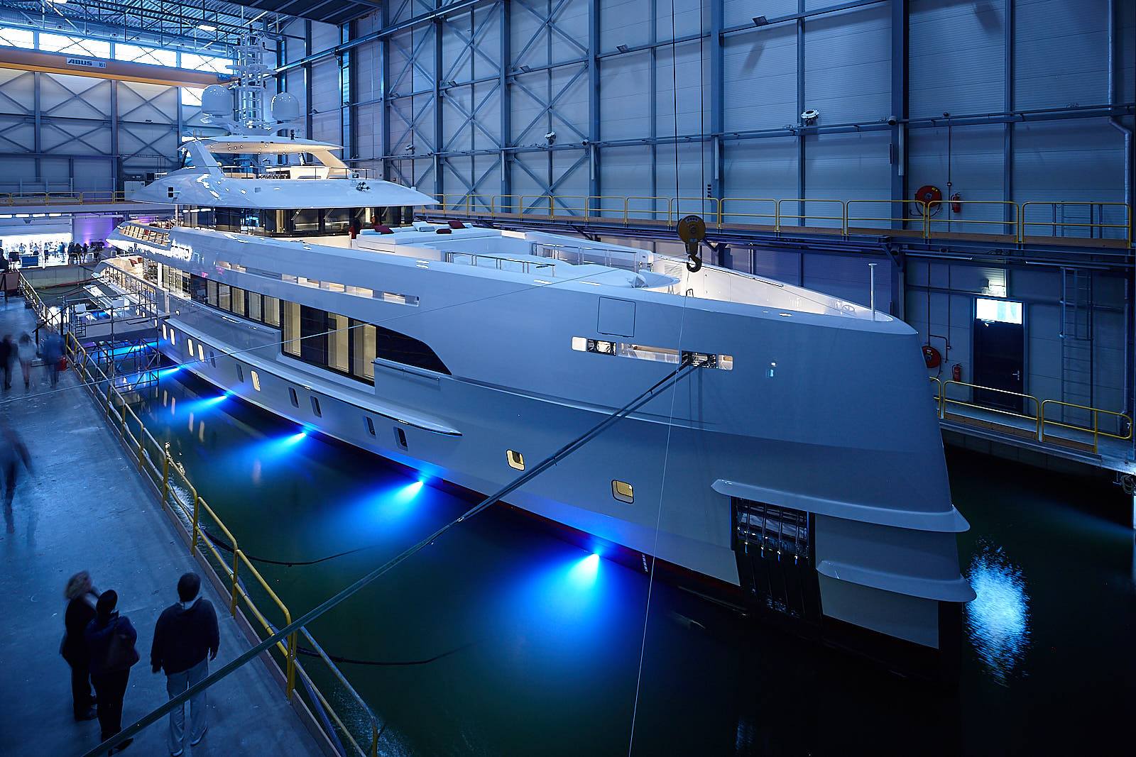 Heesen Yachts Project Nova launched and named Home - Yacht Harbour