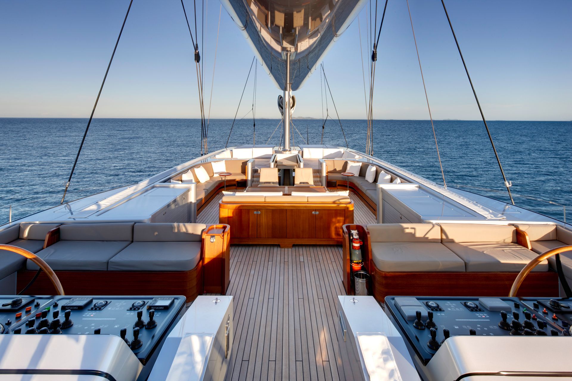 vertigo sailing yacht price