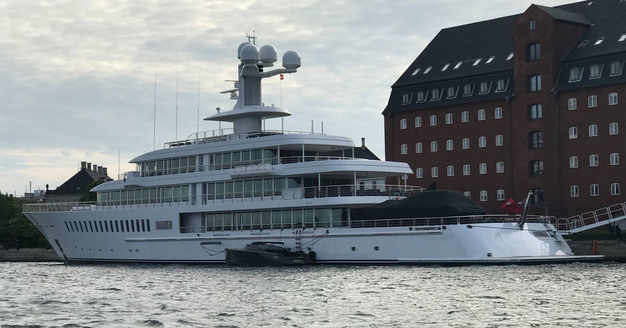 the fountainhead yacht