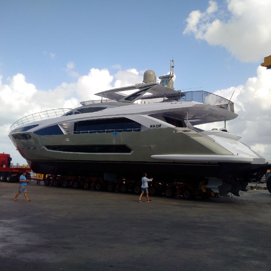 amer 110 yacht