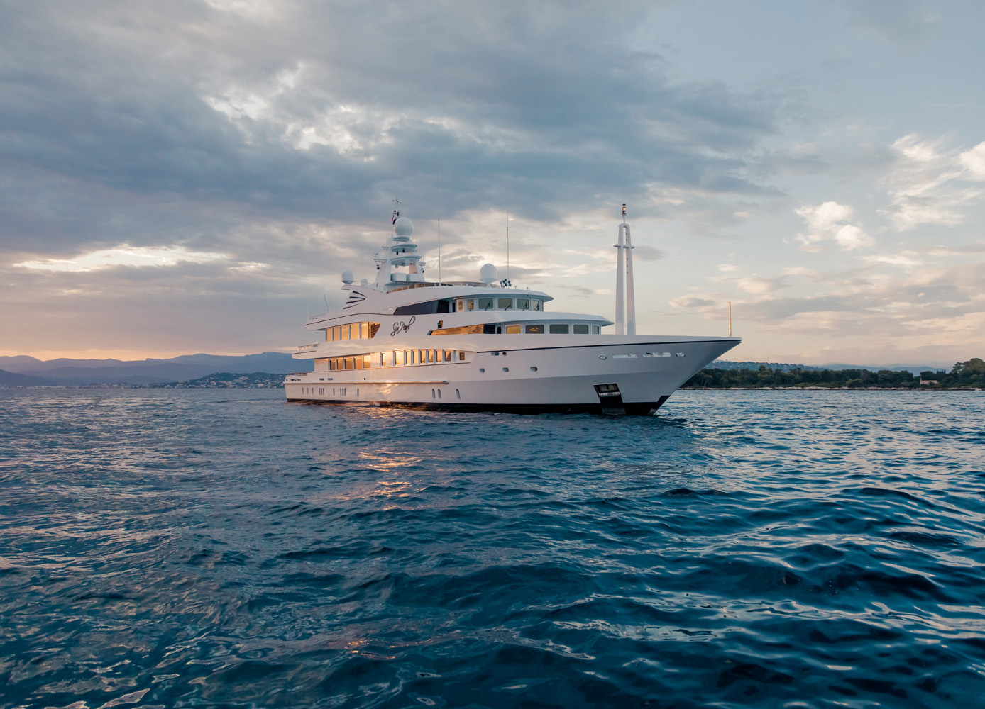 yacht partners international lefkas