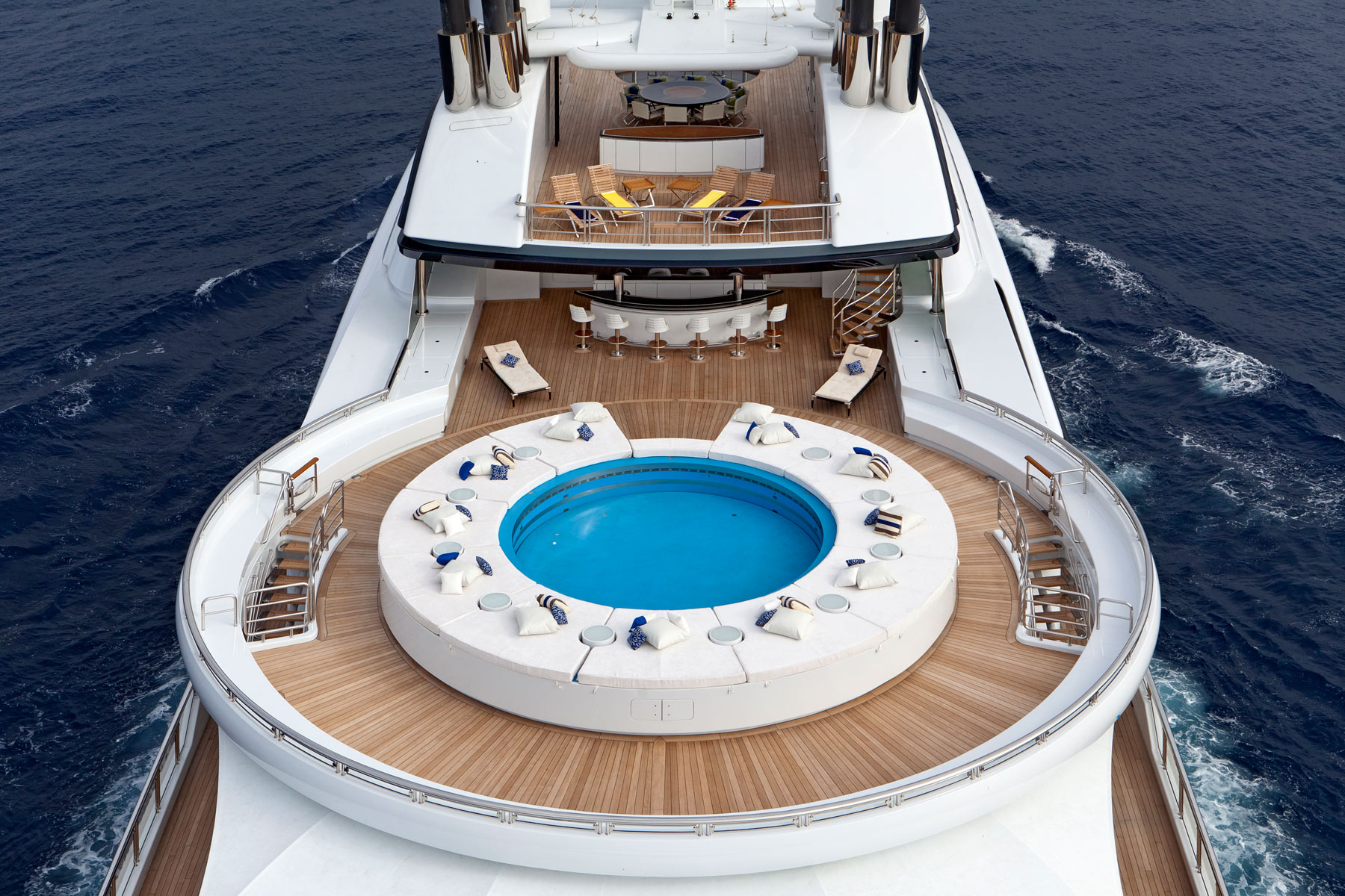 Die Mega-Yacht Serene - Fahrzeuge - Luxus-Forum + Lifestyle-Community