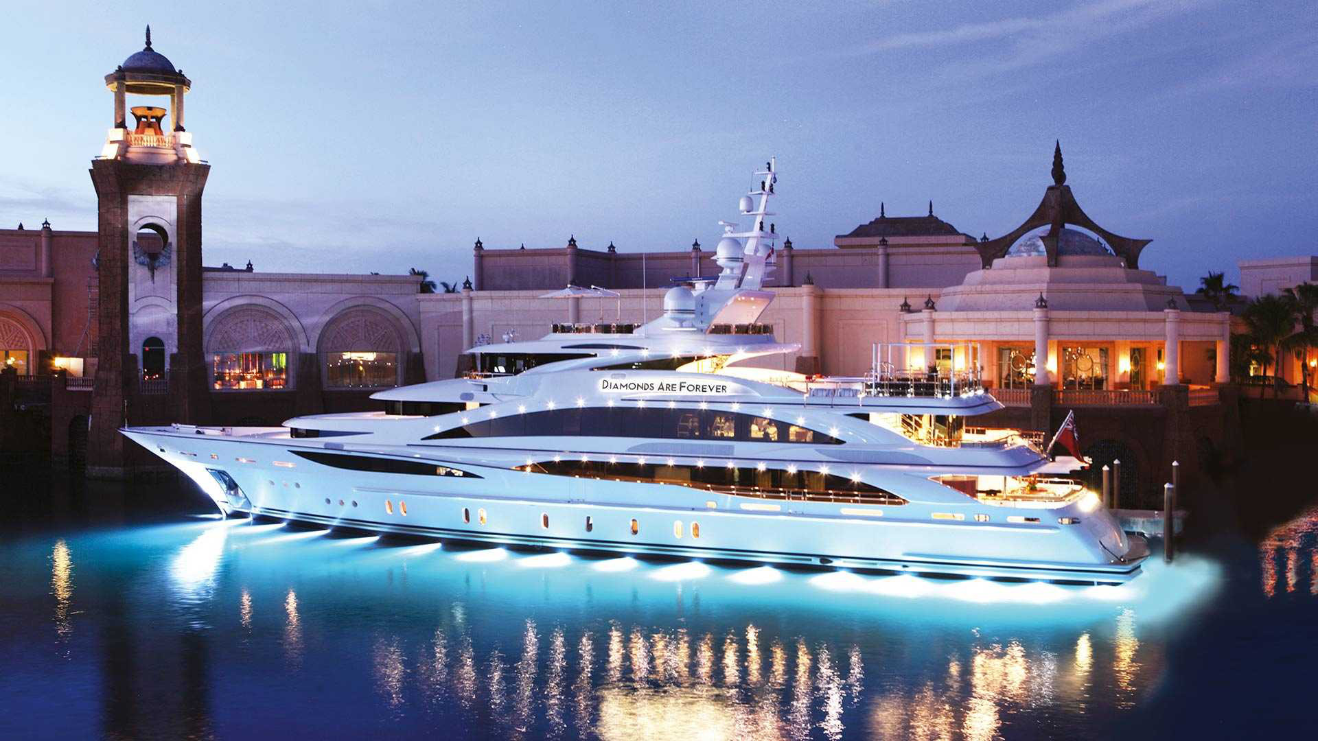 Mega yacht sold out - Gem