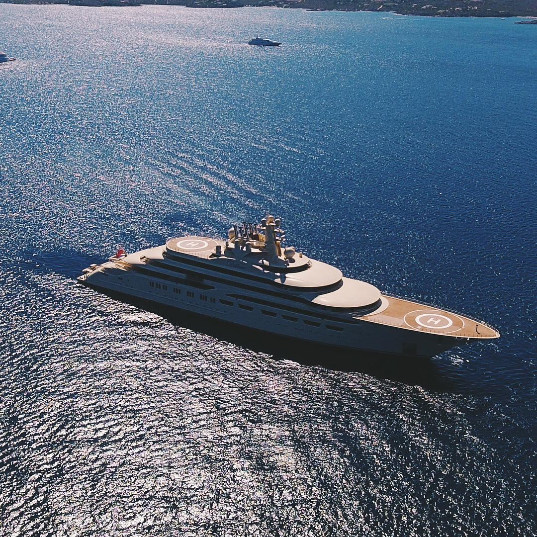 dilbar yacht facts