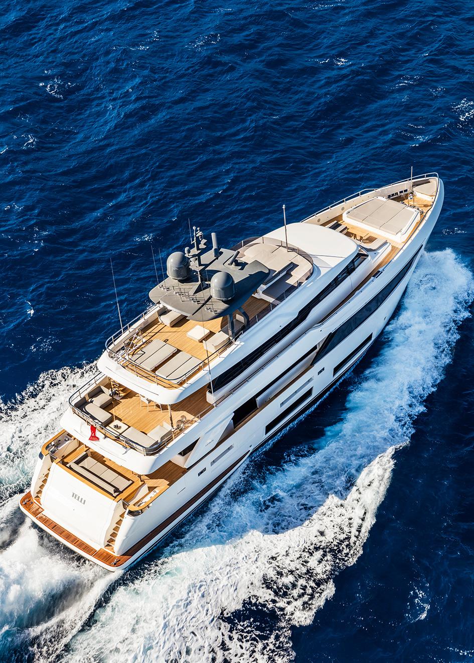 yacht 33 m