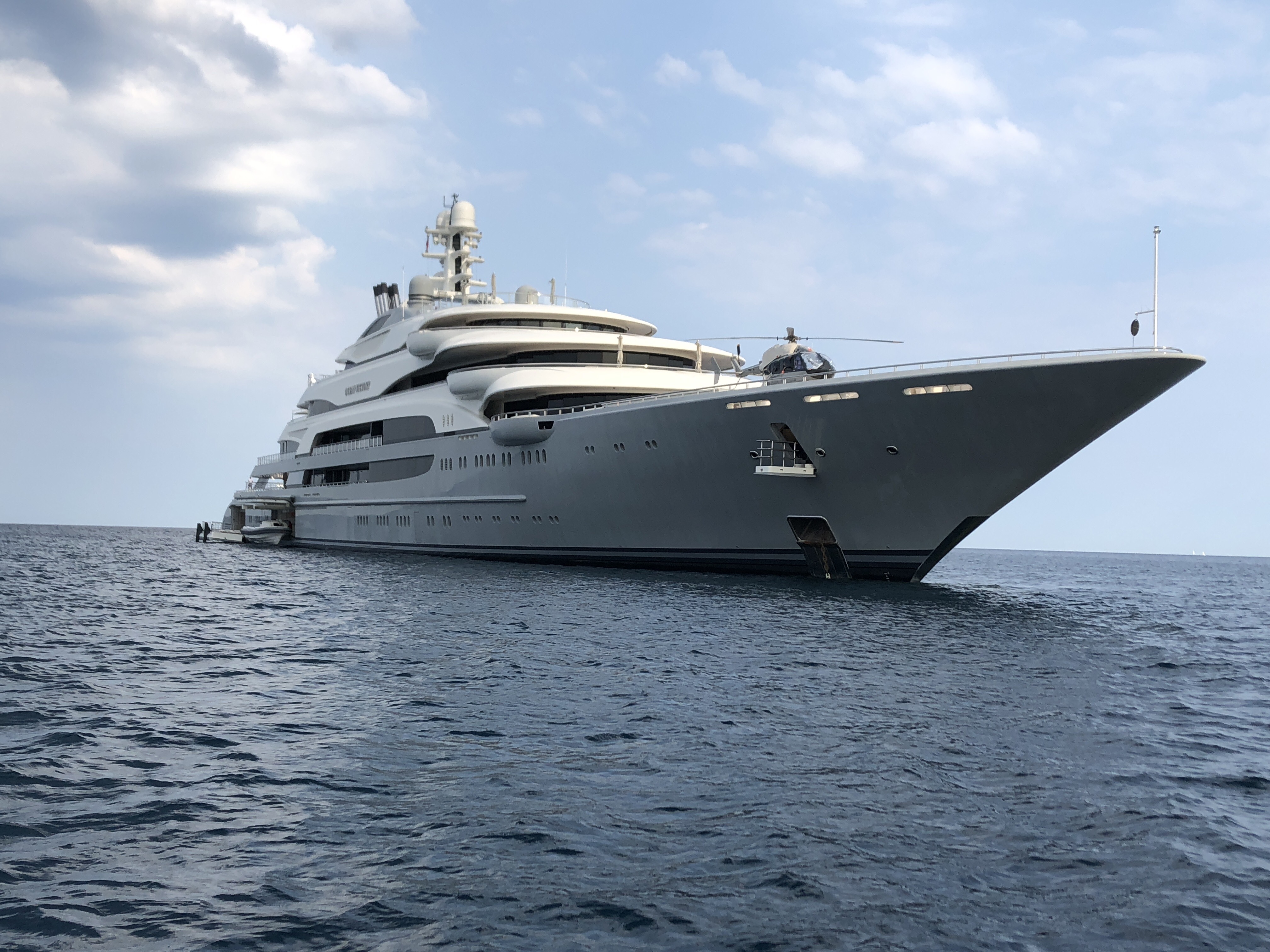 who owns the ocean victory yacht