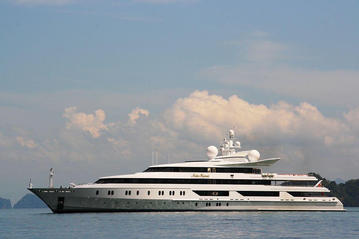 biggest yacht in india