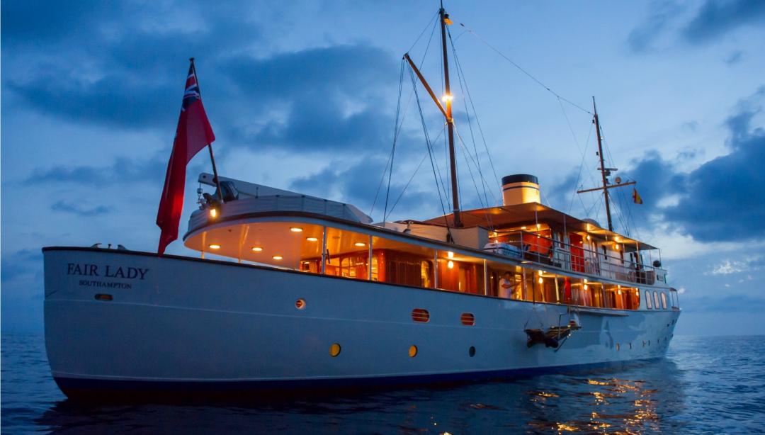 1920s steam yacht