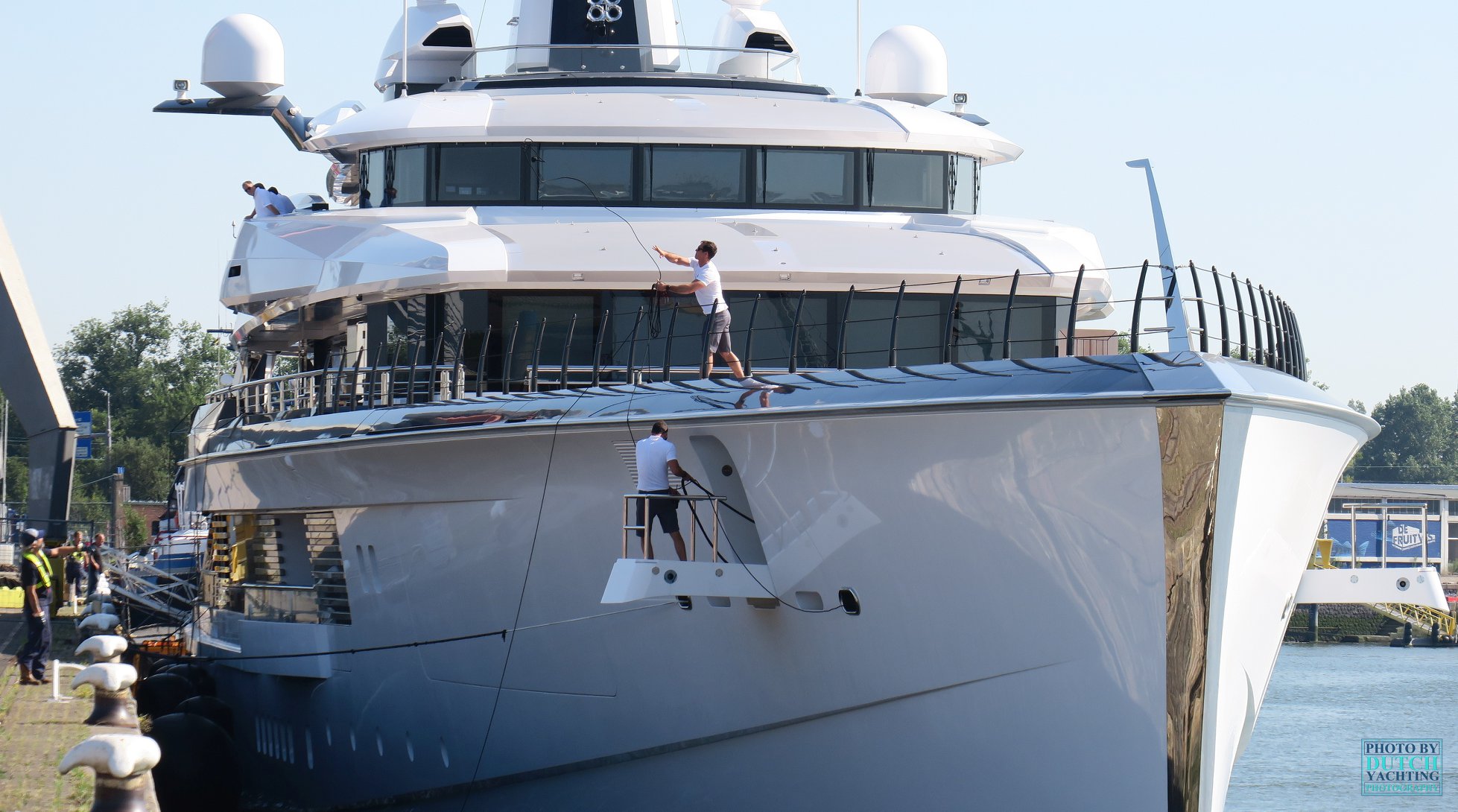 Nfl Team Owner S 109m Superyacht Bravo Eugenia Spotted In
