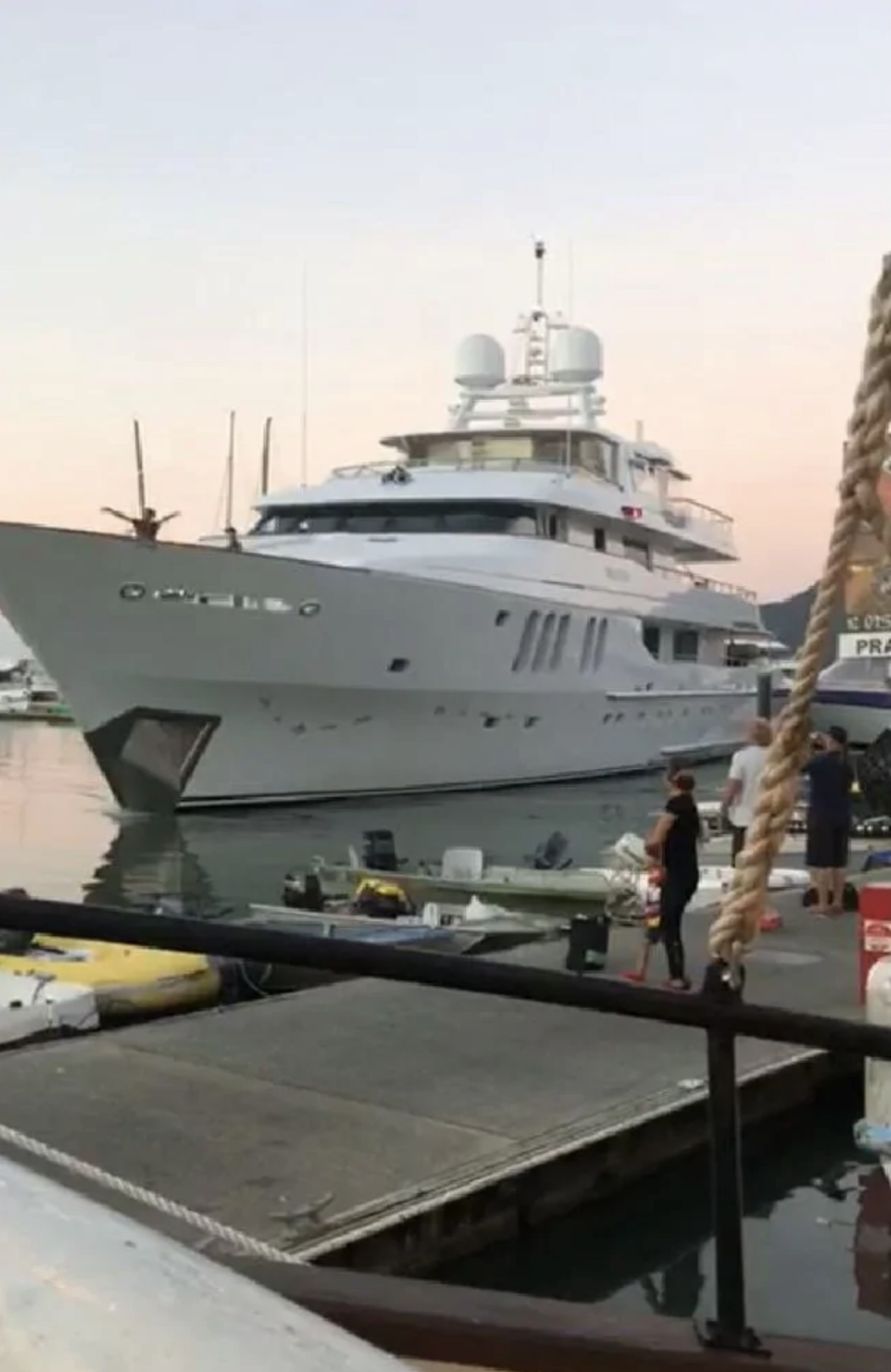 superyacht moatize crash