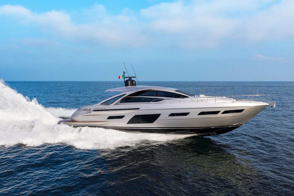 Ferretti new Pershing 7X debuts on boot Düsseldorf 2020 - Yacht Harbour