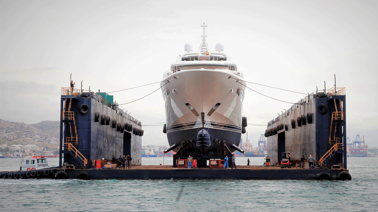 golden yachts shipyard