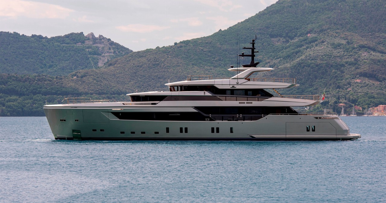 who owns san lorenzo yachts