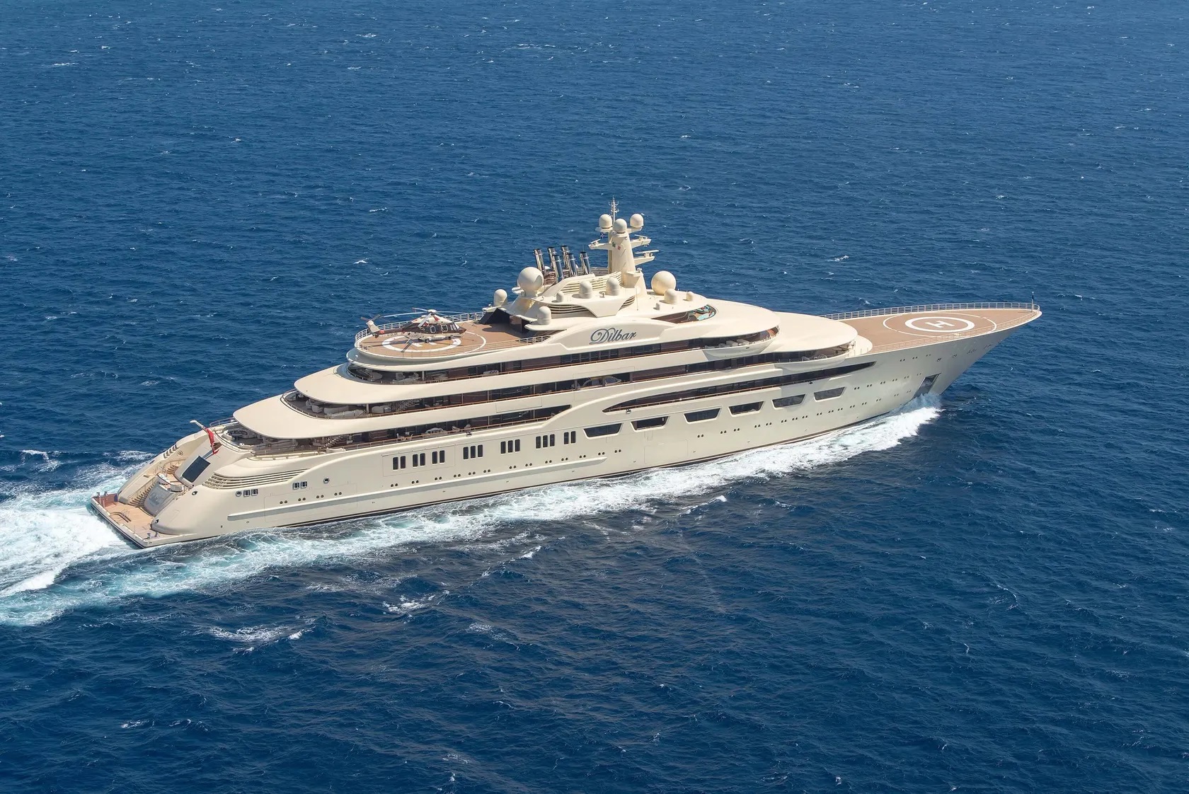 russian oligarchs super yachts