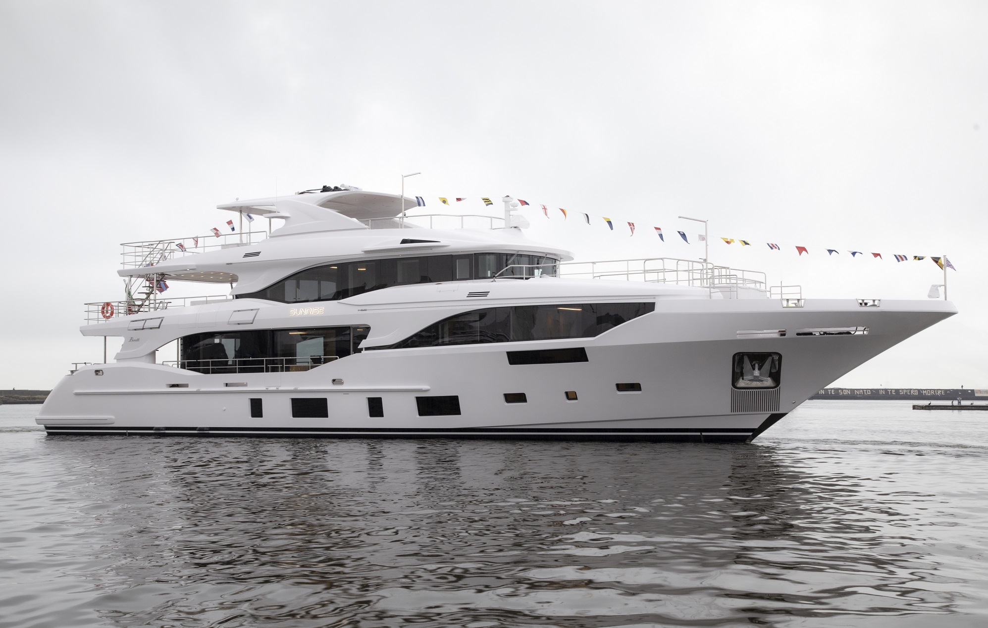 sunrise yacht benetti