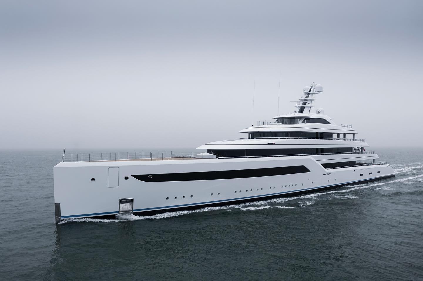 Images of the largest Feadship yacht under construction