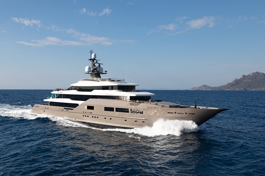 superyacht solo price