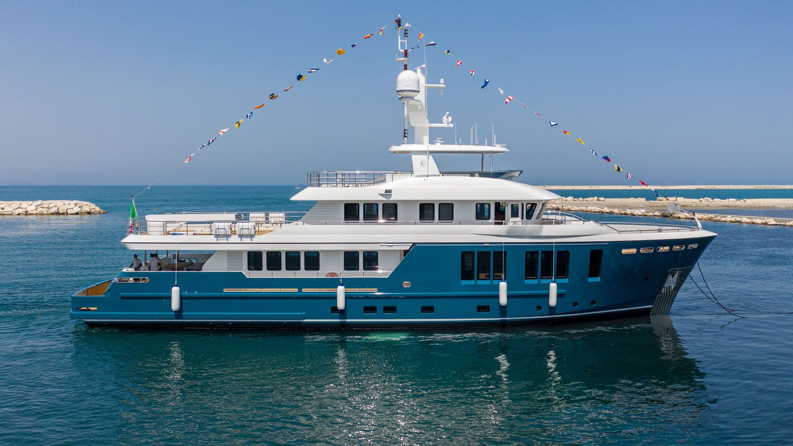 darwin yacht