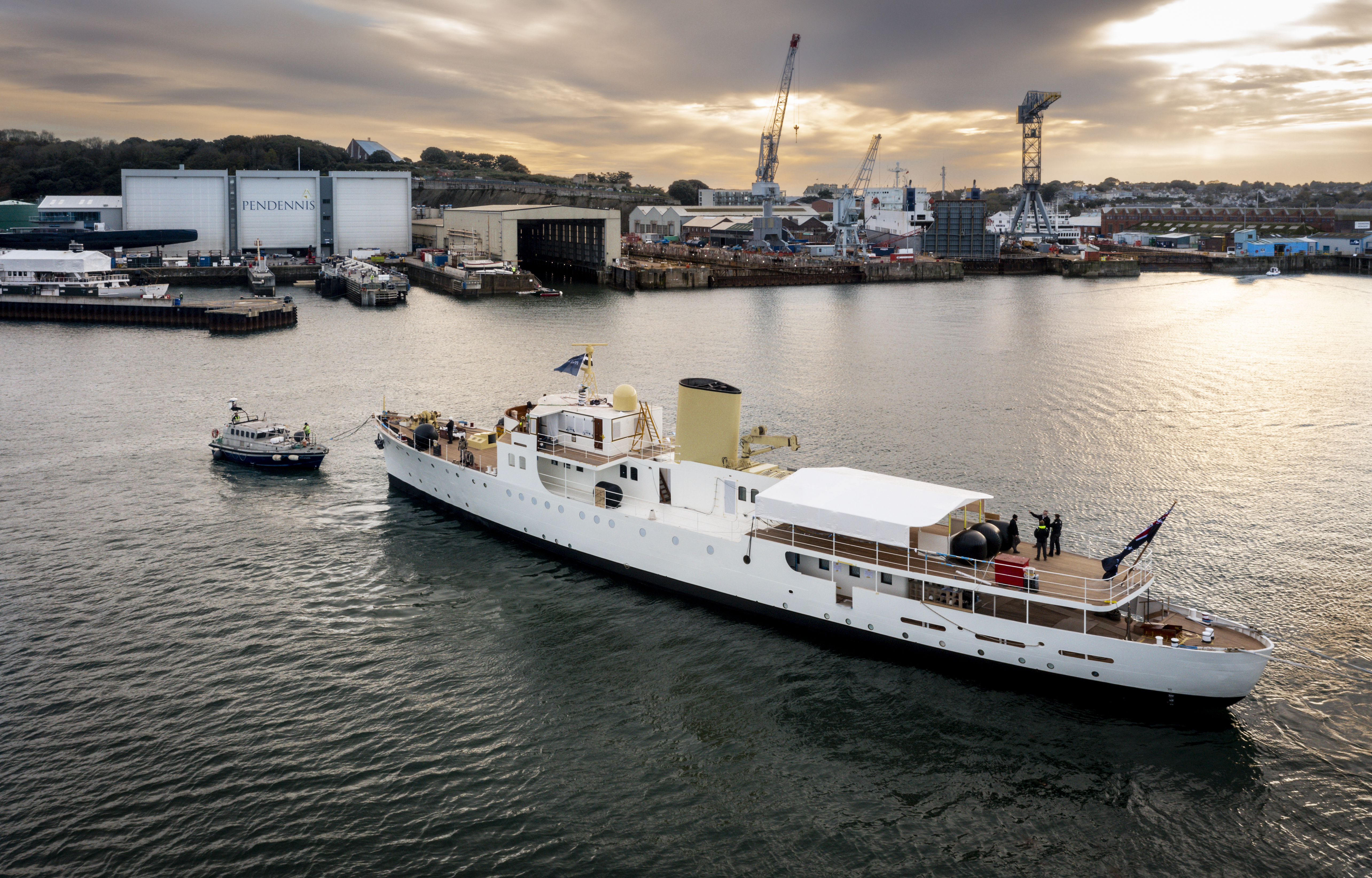 Motor yacht Steel - Pendennis - Yacht Harbour