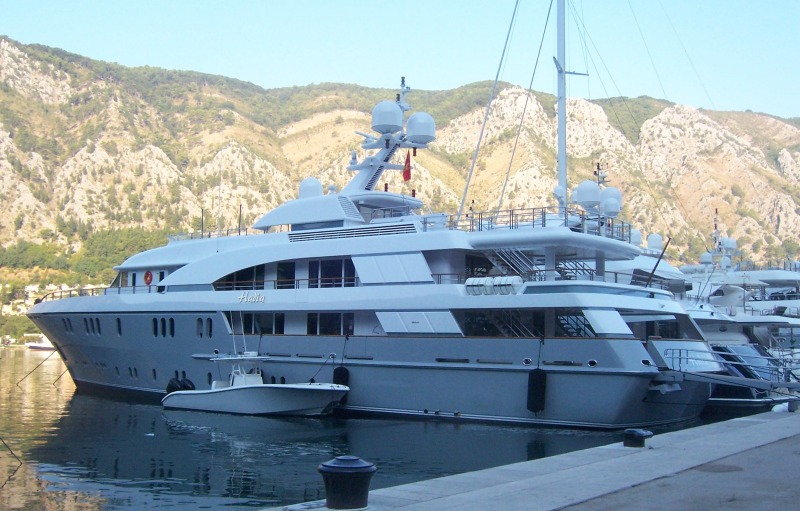 hadia yacht owner