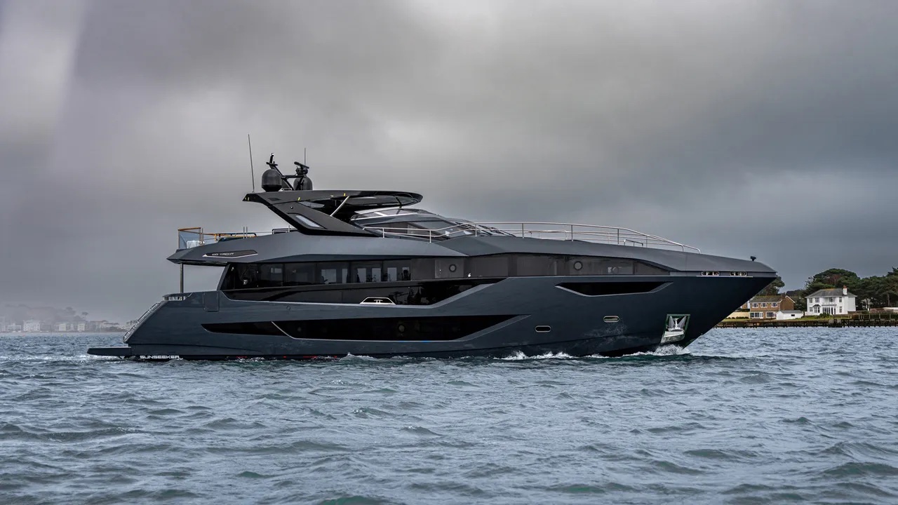 sunseeker 100 yacht magic