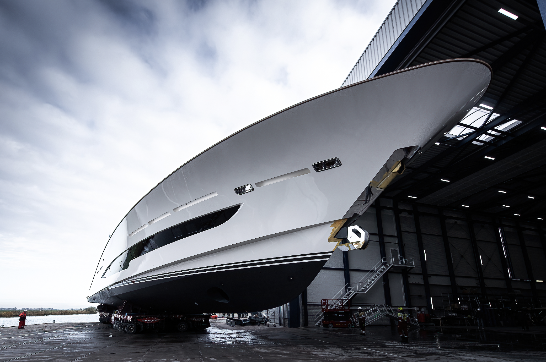 UNVEILING THE WORLD'S LARGEST TRUE SPORTFISH YACHT - Royal Huisman