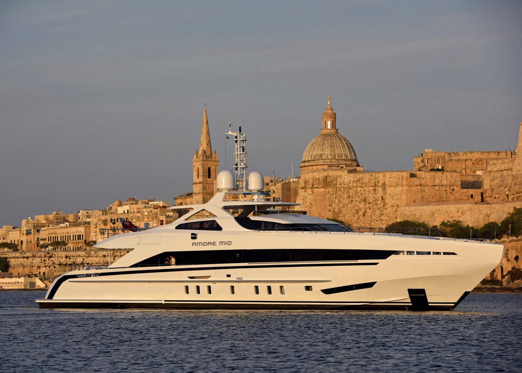 amore mio yacht price