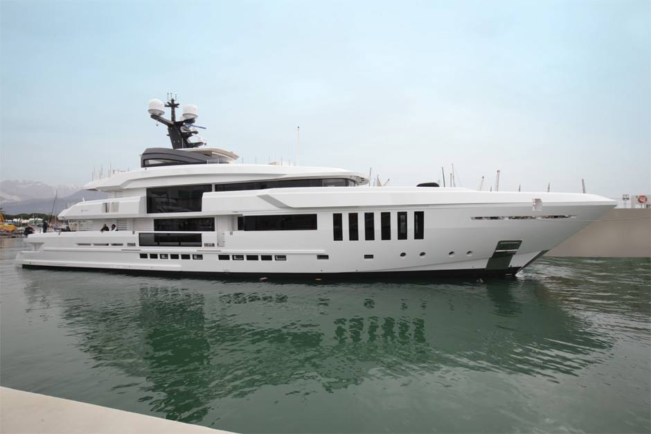 who owns ouranos yacht